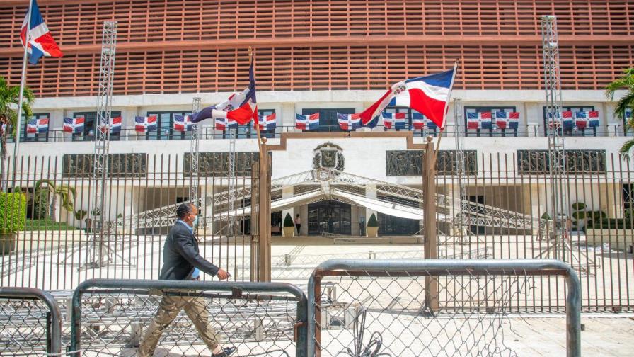 Contradicciones entre congresistas por monto aprobado en el presupuesto de 2021 para los partidos Contradicciones entre congresistas por monto aprobado en el presupuesto de 2021 para los partidos