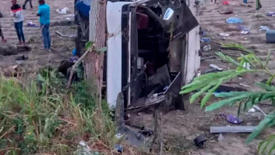 Cinco muertos durante accidente de tránsito en carretera Sánchez 