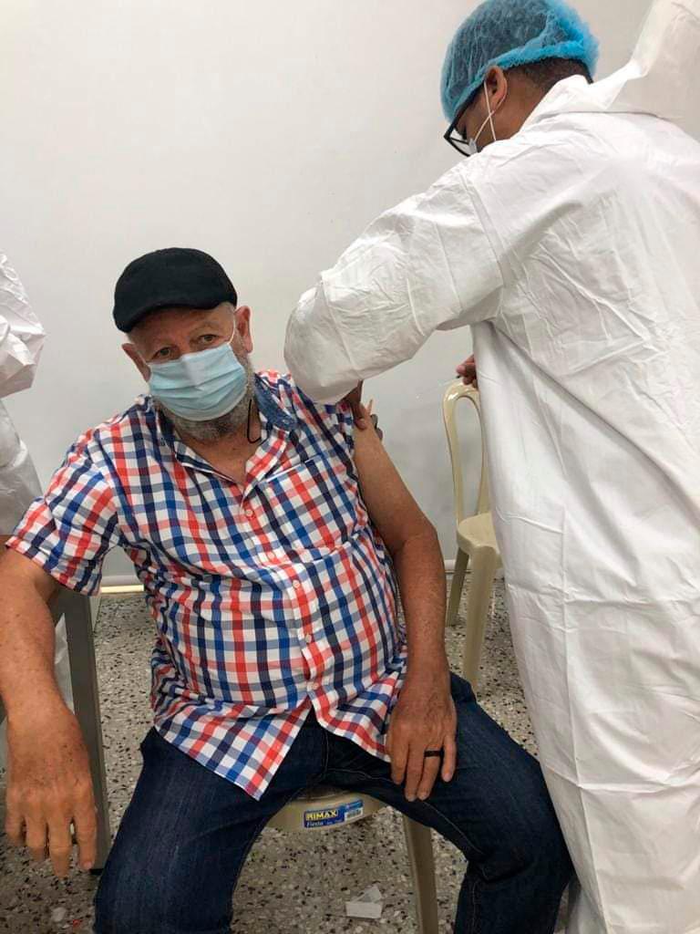 Freddy Ginebra recibió este lunes la primera dosis de la vacuna contra el COVID-19