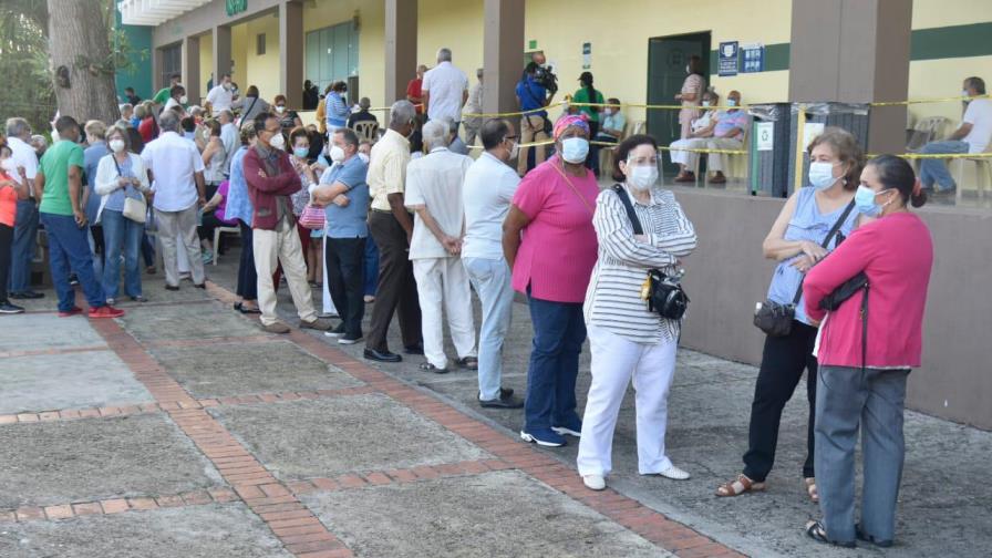 Estos son los puntos de vacunación en el Gran Santo Domingo y Santiago