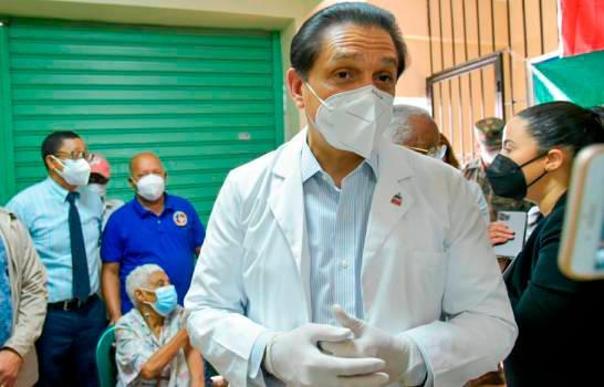 Gobierno dominicano vacunará contra el COVID a los extranjeros debidamente documentados