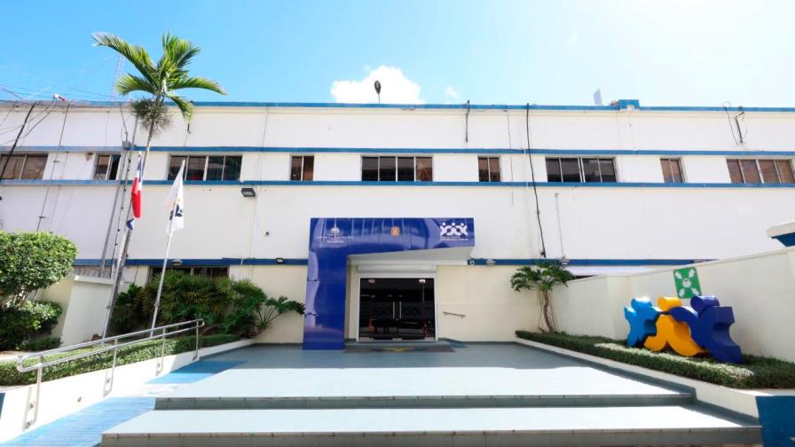 TSA falla a favor de Contrataciones Públicas en casos Teatro Agua y Luz y Hotel Nueva Suiza