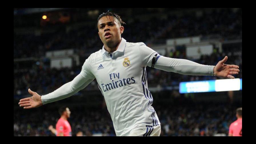 Mariano Díaz se lesiona y no estará ante el Atlético