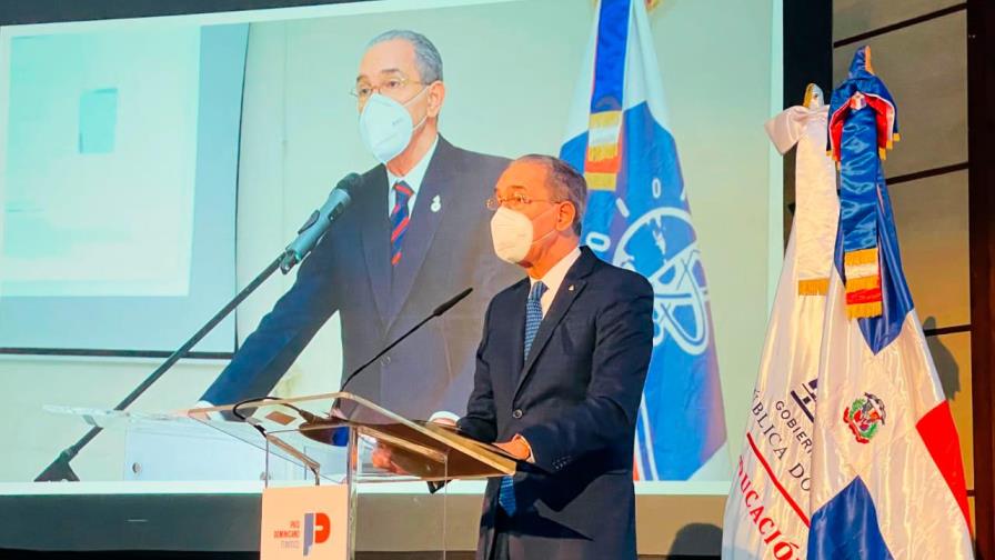 Ministro de Mescyt: el COVID-19 obligó a universidades a hacer cambios urgentes