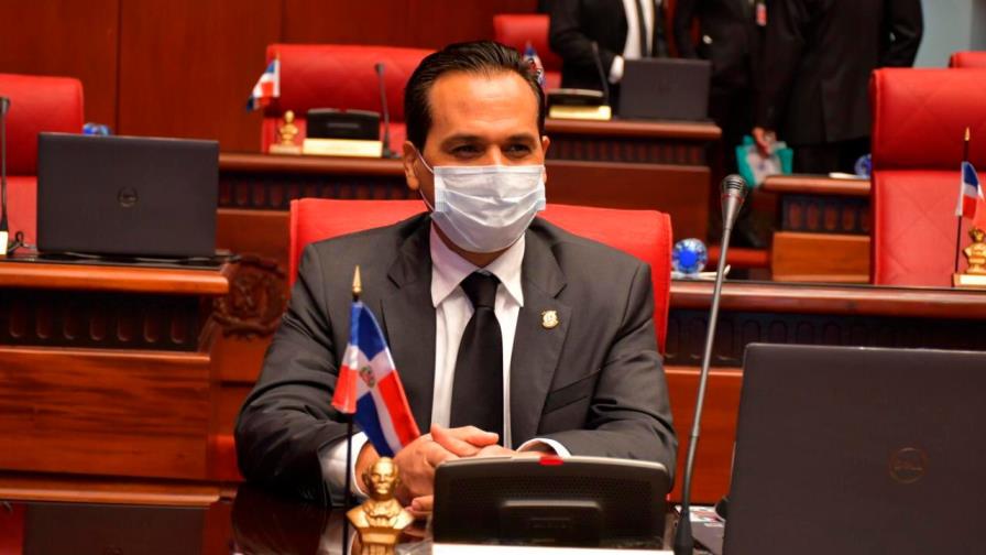 Senador objeta modificación Ley de Aduanas