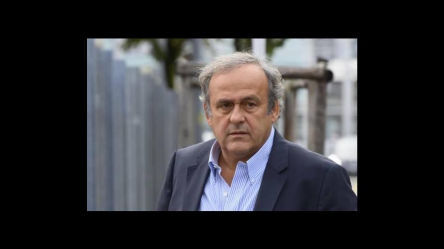 Michel Platini sufre el robo de varios de sus trofeos en su casa en su presencia