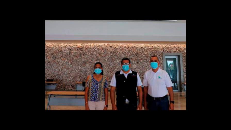 Salud Pública vacuna a más de 1,500 dominicanos en el Aeropuerto Internacional de Punta Cana