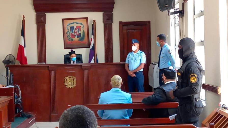 Omega saldrá en libertad; tribunal rechaza revocar pena suspendida al cantante