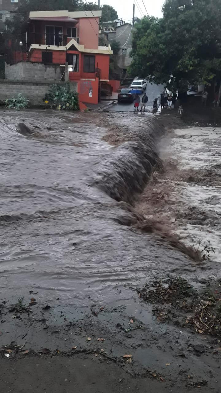 Reportan daños por crecida de ríos y cañadas en el Cibao 