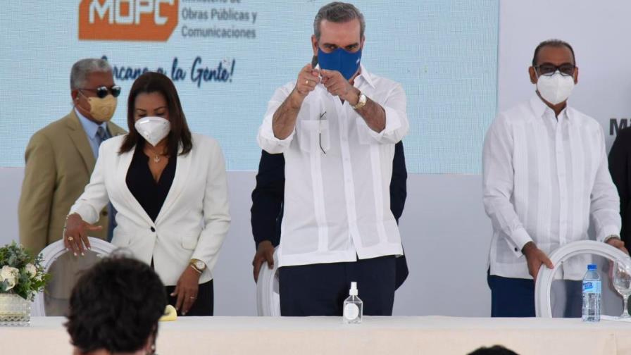 Abinader inicia construcción de avenida reducirá tránsito pesado en la ciudad 