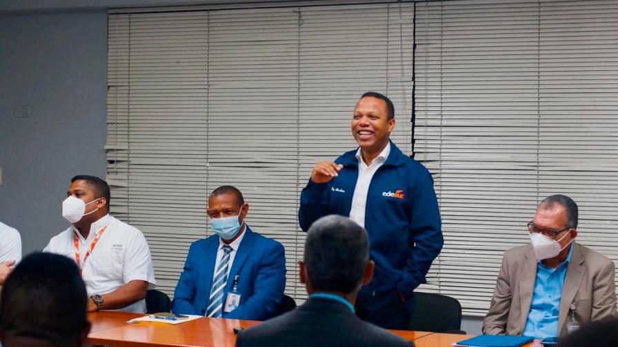Milton Morrison: “Edesur será la empresa modelo de servicio más importante de Azua”