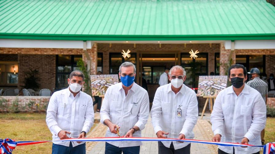 Presidente Abinader participa en acto inauguración nuevas áreas en Villas Codevi