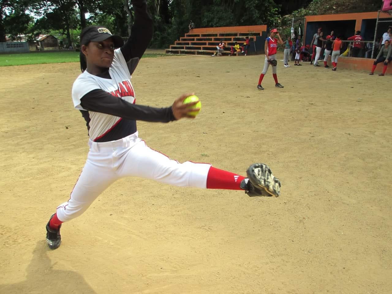 Ariesty Dísla fue selección nacional en infantil, que ganó medalla de oro en los torneos RBI, organizado por la MLB League. (Fuente externa)