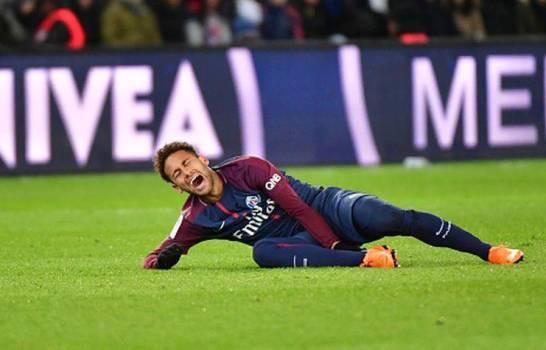 Vídeo | Neymar es baja por el PSG en el partido contra Lille