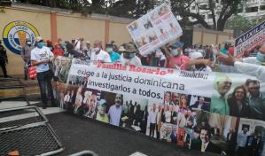 ¿Dónde está el dinero de la familia Rosario?