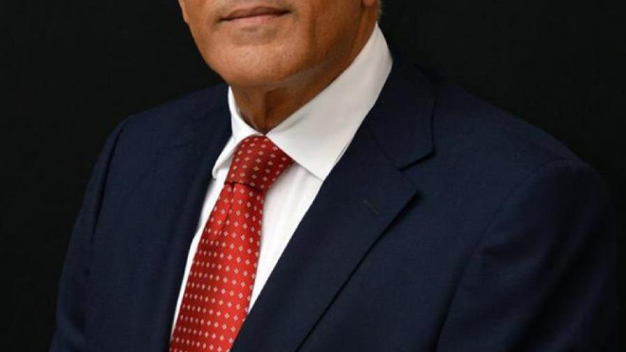 La Farándula dedica dominó a socio fundador Rafael Villalona Calero