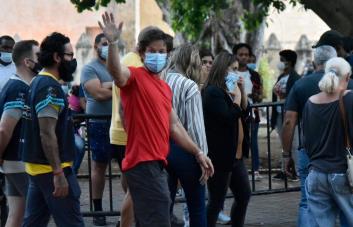 Video | Actor Mark Wahlberg graba en la Ciudad Colonial de RD últimas escenas de película 