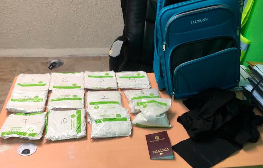 Detienen colombiana en Aeropuerto Punta Cana con más de cinco kilos de heroína