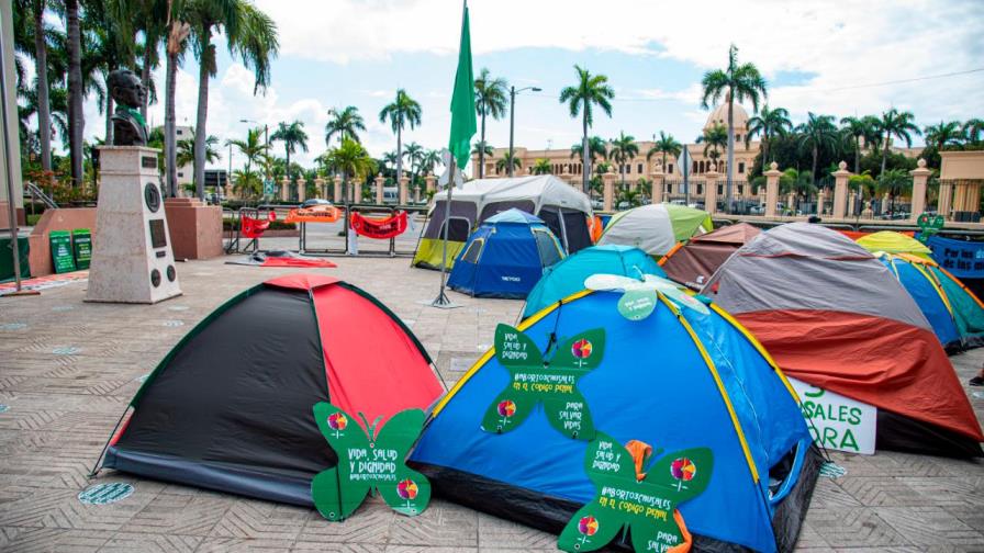 Tras diez días de manifestaciones, campamento por las tres causales se mantiene firme 