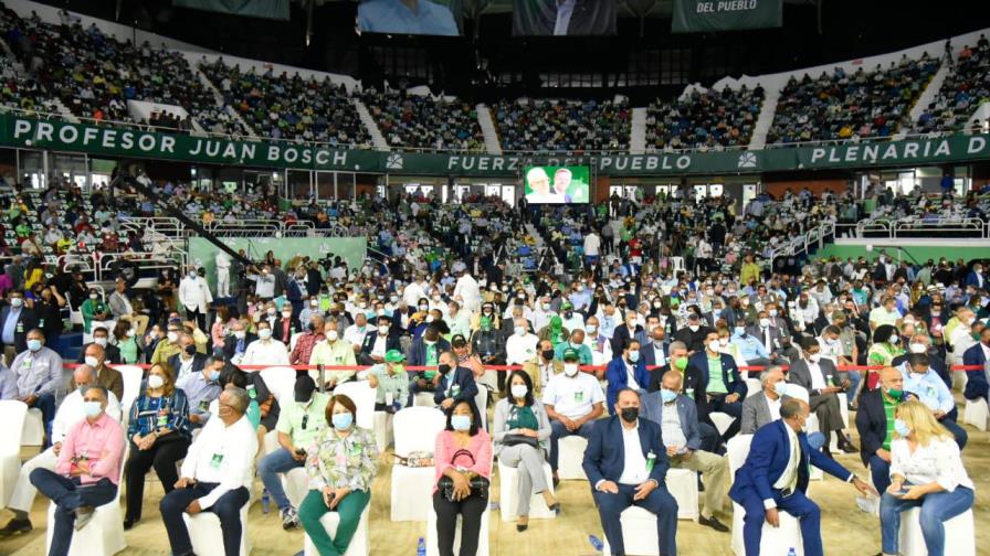 Leonel Fernández encabeza clausura de congreso de Fuerza del Pueblo 