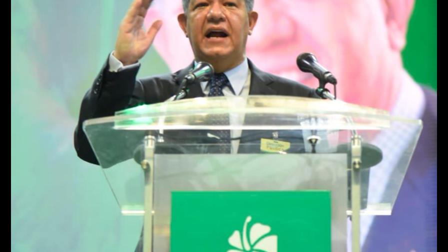 Leonel Fernández aconseja a Luis Abinader no quitar ayudas sociales Leonel Fernández aconseja a Luis Abinader no quitar ayudas sociales