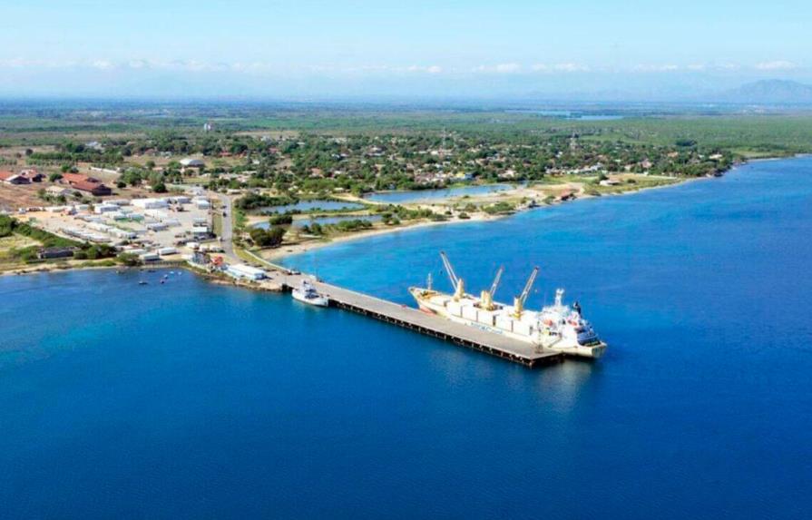 Esperan gobierno inicie ampliación del puerto de Manzanillo