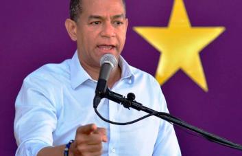 Quedarme “sería como estar en un cuerpo sin alma”, dice Julio César Valentín sobre su renuncia del PLD