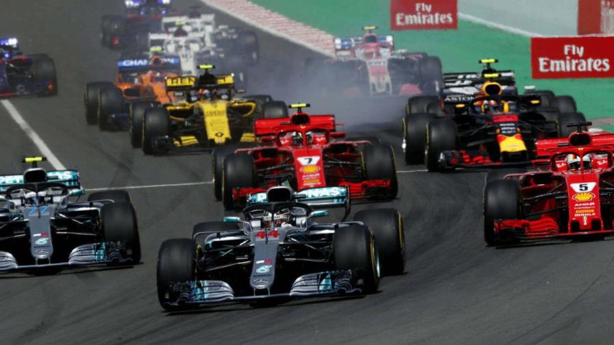 Aunque atenuada, la pandemia seguirá marcando los Mundiales de F1 y MotoGP