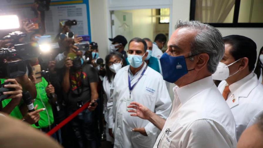 Luis Abinader llama a dominicanos a vacunarse durante Semana Santa Luis Abinader llama a dominicanos a vacunarse durante Semana Santa