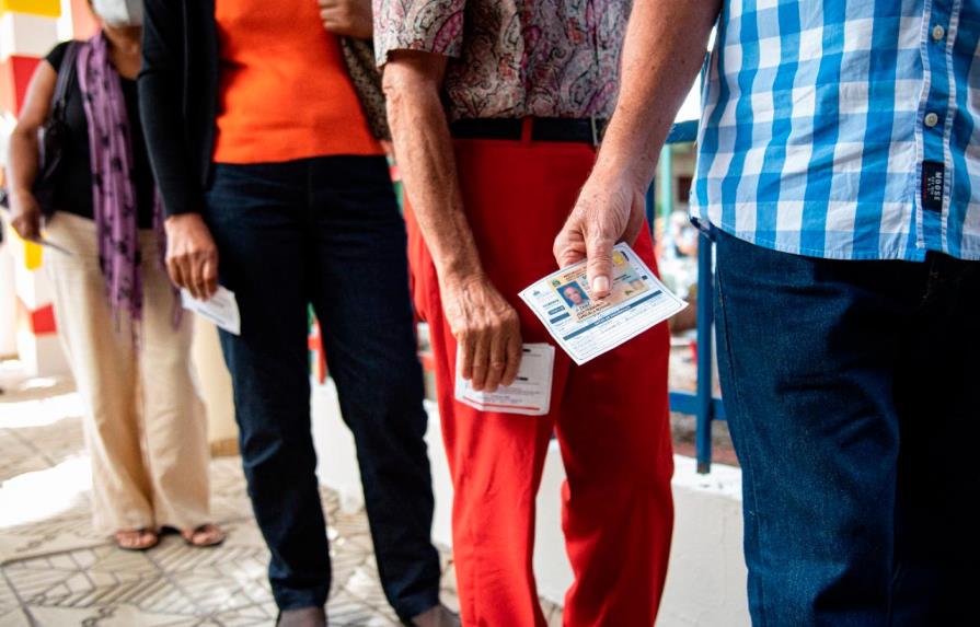 Más de 800 centros de vacunación laborarán durante el asueto de Semana Santa