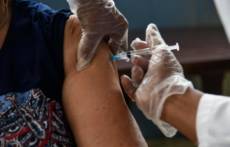 Autoridades supervisan ejecución del Plan de Vacunación durante Semana Santa