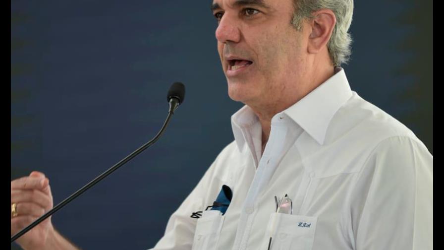 Abinader participa en inauguración de ampliación empresas de zona franca en Santiago