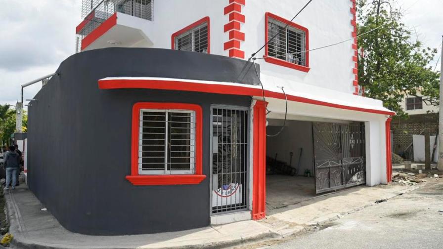 Negocio que vendía bebida Mondays en Los Frailes II está vacío y en remodelación