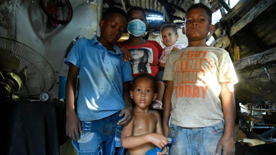 Incendio afecta 19 familias en San Carlos