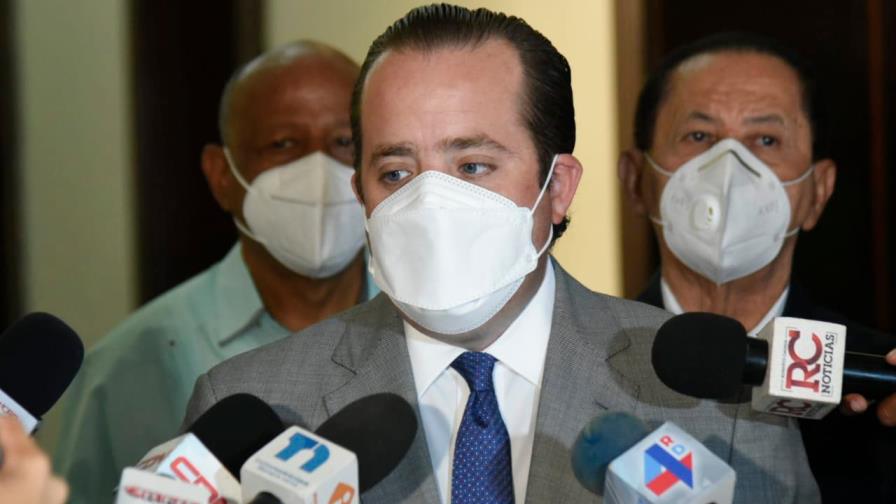 Presidente del PRM niega que se discuta modificación de estatutos para permitir reelección de Luis Abinader Presidente del PRM niega que se discuta modificación de estatutos para permitir reelección de Luis Abinader