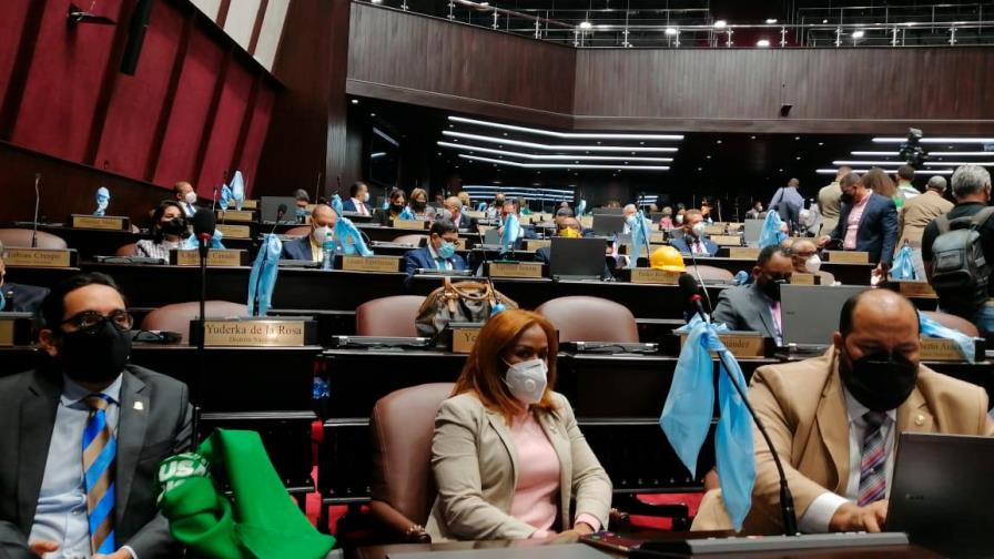 Cámara de Diputados terminaría de leer este jueves informe sobre Código Penal Cámara de Diputados terminaría de leer este jueves informe sobre Código Penal