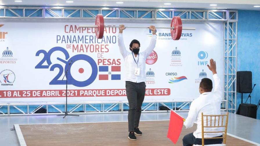 Luis García y Yeison Michel van a la plataforma en clasificatorio Tokio 2020 en pesas