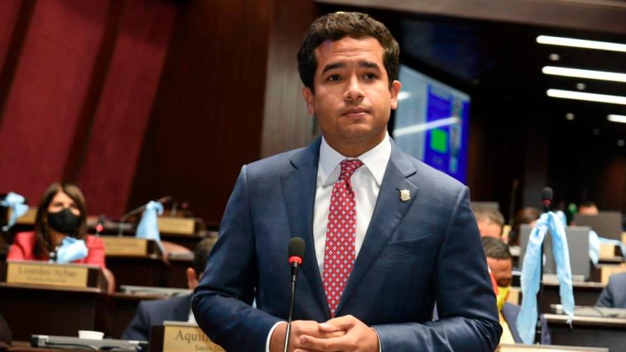 Omar Fernández afirma es responsabilidad histórica aprobar Código Penal