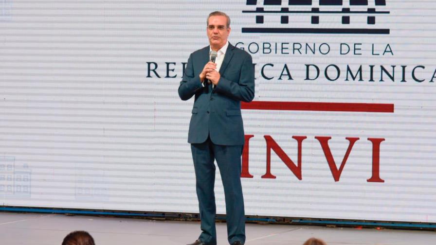 Presidente inicia nuevo plan de construcción de 7,544 apartamentos 