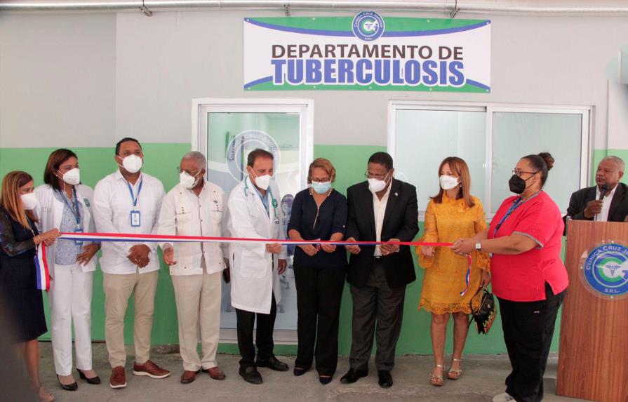 Clínica Cruz Jiminián inaugura unidad de tuberculosis  