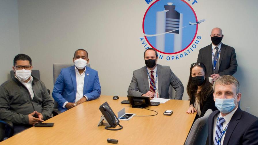 Departamento Aeroportuario conoce funcionamiento del Aeropuerto Internacional Boston Logan