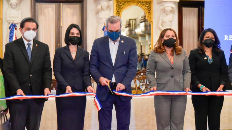 Gobierno se ahorró 200 millones de pesos al cerrar despacho de la Primera Dama