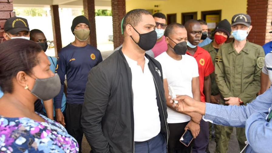 Bomberos de Santo Domingo Norte solicitan destitución del intendente alegando maltrato 