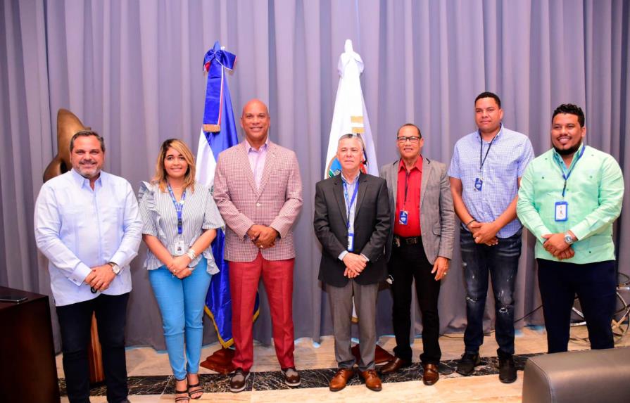 Moisés Alou y Junior Noboa respaldan construcción de estadio de grandes ligas en Santo Domingo Este 