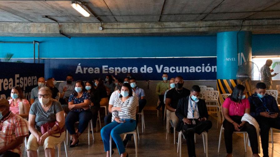 Plazas comerciales y supermercados grandes aliados de las jornadas de vacunación