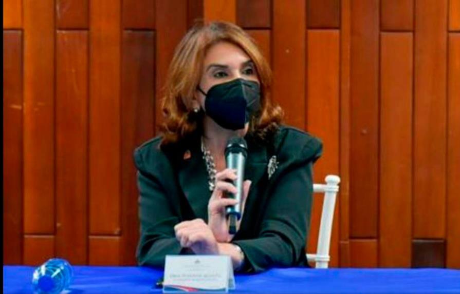 Yvelisse Acosta habla del motivo de su renuncia 