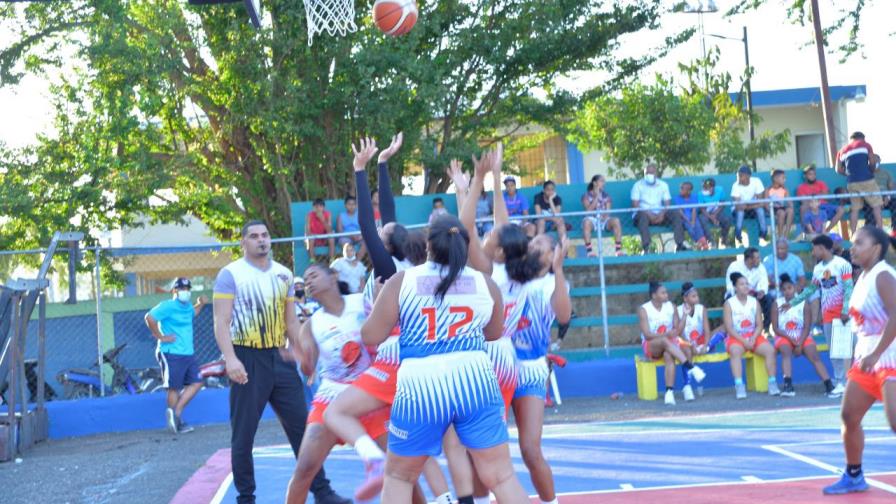 Quinteto Yunilsa Gutiérrez ganó tercero en baloncesto femenino de San Francisco de Macorís