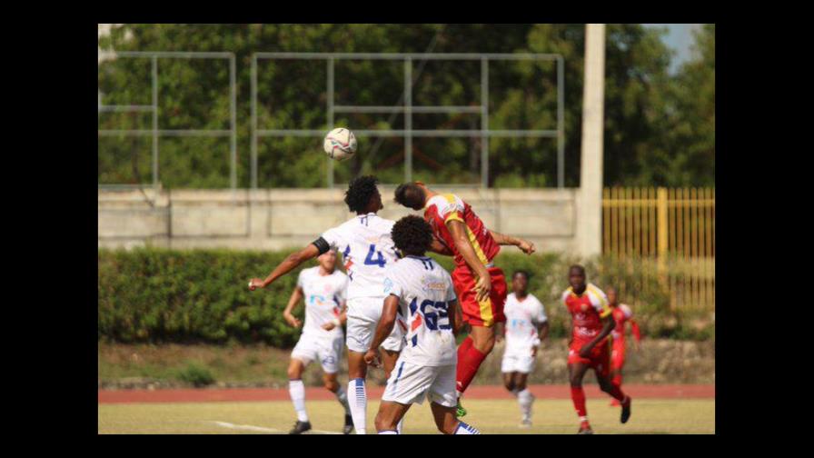 Atlético Vega Real vence al Atlético San Francisco y sube a la segunda posición de la LDF