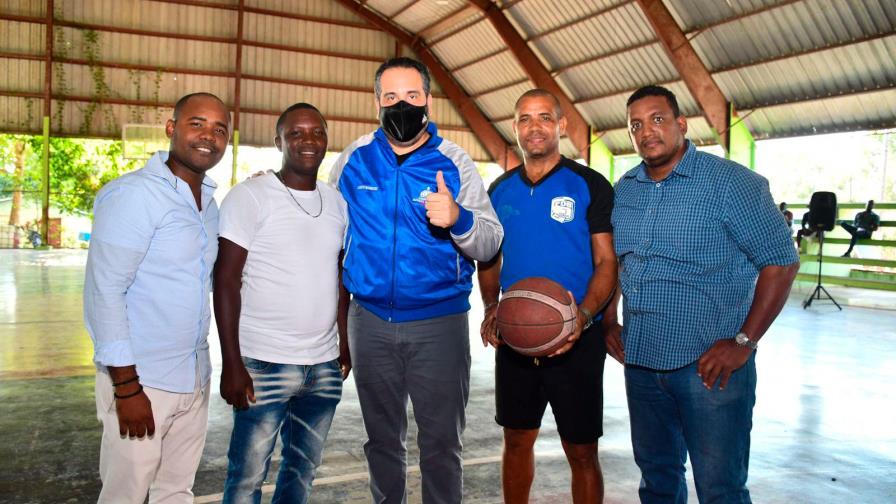 La Victoria recibe apoyo para sus jóvenes. 