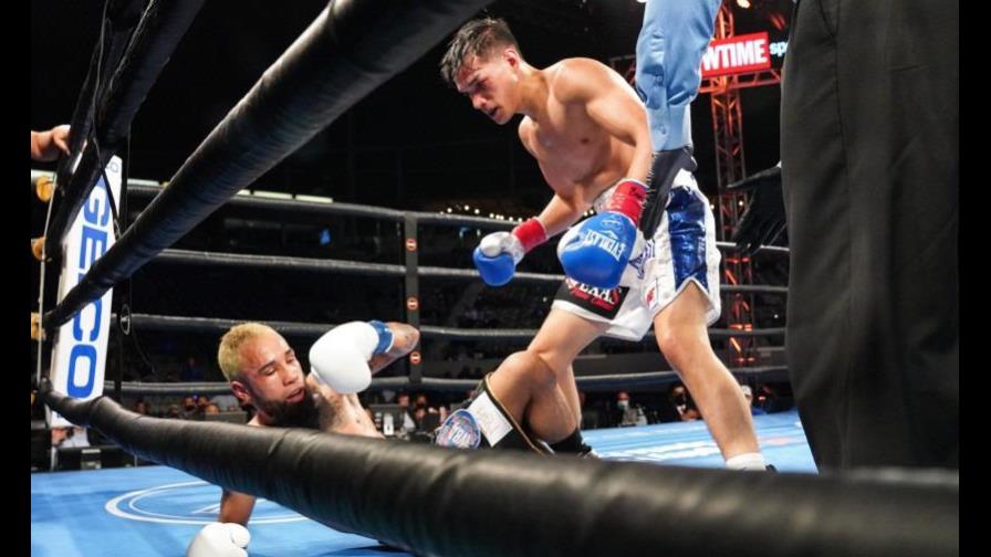 El estadounidense Brandon Figueroa derriba a Luis Nery y le arrebata la faja mundial